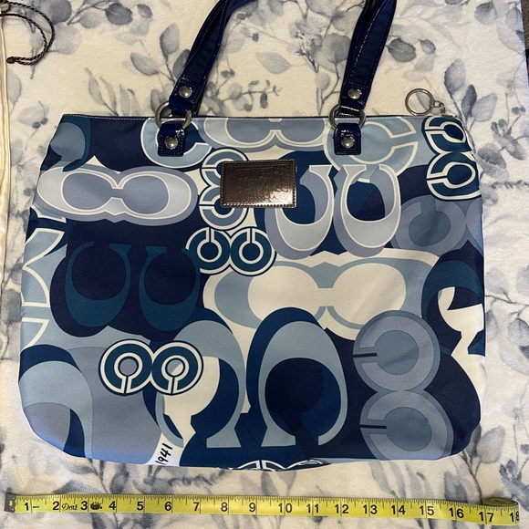 Authentic Blue and White Coach Oversized Bag - Picture 9 of 12